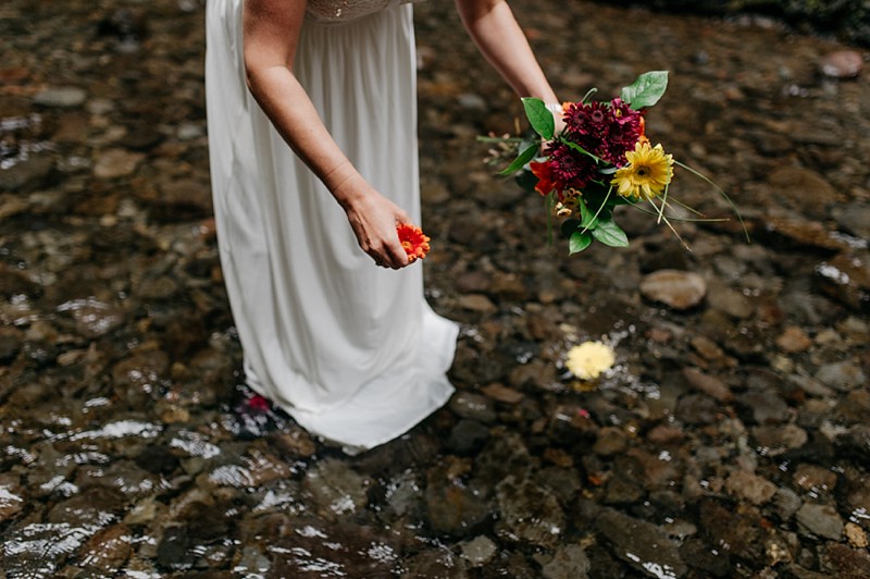 OneontaGorgeElopement.OneontaGorgeWeddingPhotos.OregonElopementPhotographer.PNWElopementPhotographer_0140