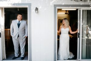 brookesideatcovingtonweddingphotosbrooksideincovingtonweddingvenuebrooksideweddingphotostoniechristinephotographypnwweddingphotographer