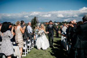 FarmatSwanTrailsWeddingPhotosSwanTrailsSnohomishWeddingSeattleWeddingPhotographer