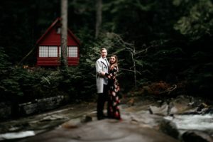 franklinfallsphotosfranklinfallsengagementphotospacificnorthwestphotographertoniechristinewoodinvilleweddingphotographer