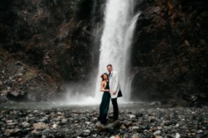 franklinfallsphotosfranklinfallsengagementphotospacificnorthwestphotographertoniechristinewoodinvilleweddingphotographer