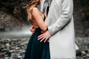 franklinfallsphotosfranklinfallsengagementphotospacificnorthwestphotographertoniechristinewoodinvilleweddingphotographer