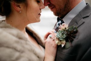 PNWElopementPhotographerAdventureElopementPhotographerAdventureElopementSnowingElopementHoodRiverOregonWeddingSeattleElopementPhotographer