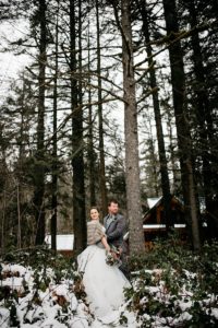 PNWElopementPhotographerAdventureElopementPhotographerAdventureElopementSnowingElopementHoodRiverOregonWeddingSeattleElopementPhotographer
