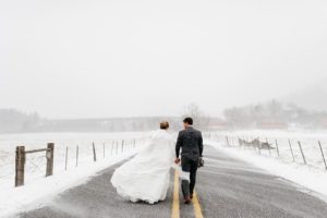 PNWElopementPhotographerAdventureElopementPhotographerAdventureElopementSnowingElopementHoodRiverOregonWeddingSeattleElopementPhotographer