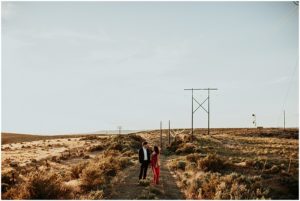 TheGorgeWAEngagementphotosbyTonieChristinePhotographyDesertEngagementPhotosTheGorgeWashington