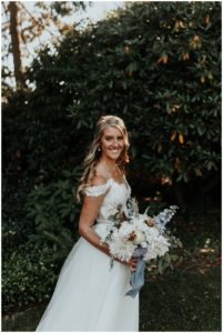 pnw bride wedding flowers