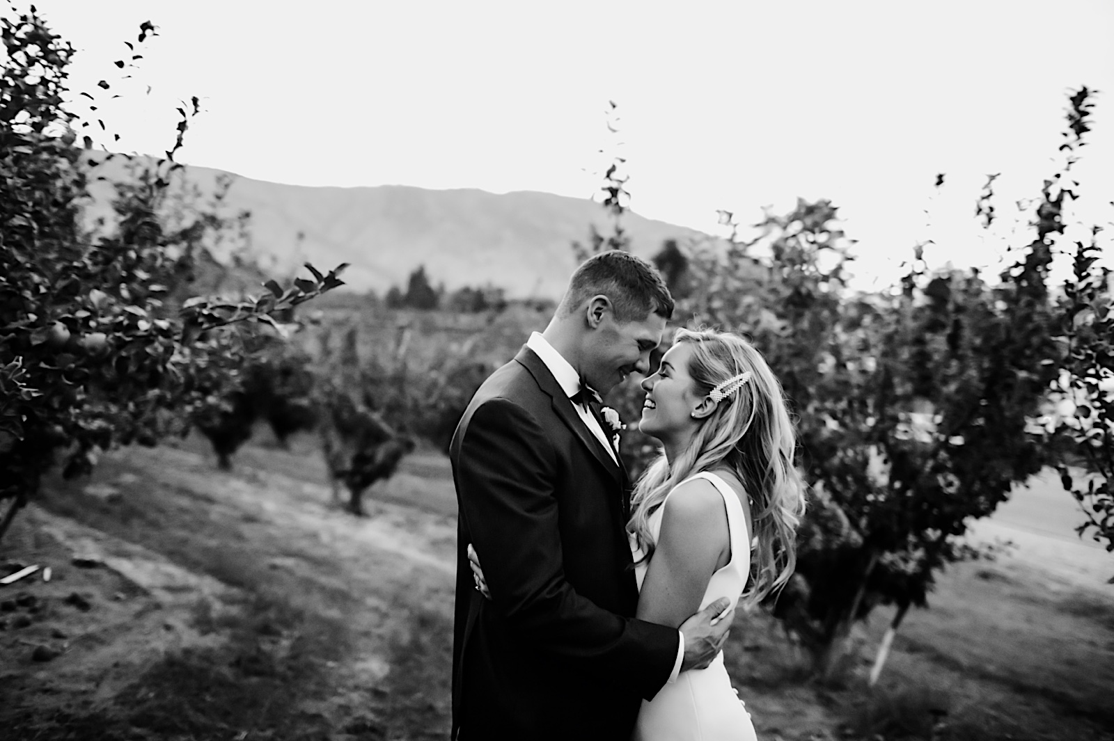 Harmony Meadows Wenatchee barn wedding bride and groom portraits